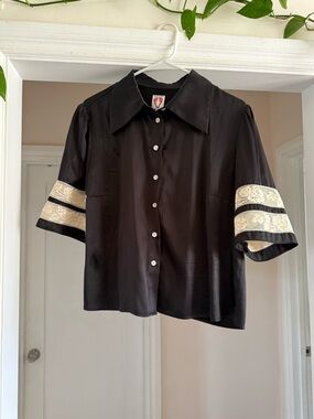 Shrimps silk Clematis Blouse black with white lace size 16